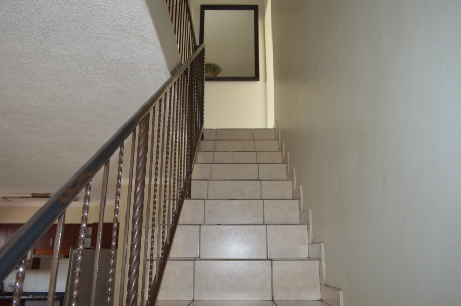 5 Bedroom Property for Sale in Doringkruin North West